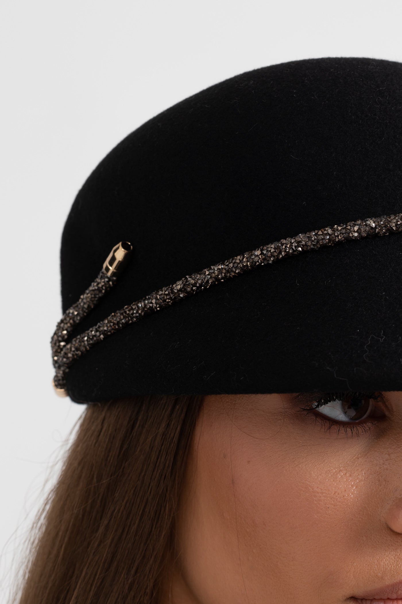 Short Brim Hat With Wrapped Detail - Black