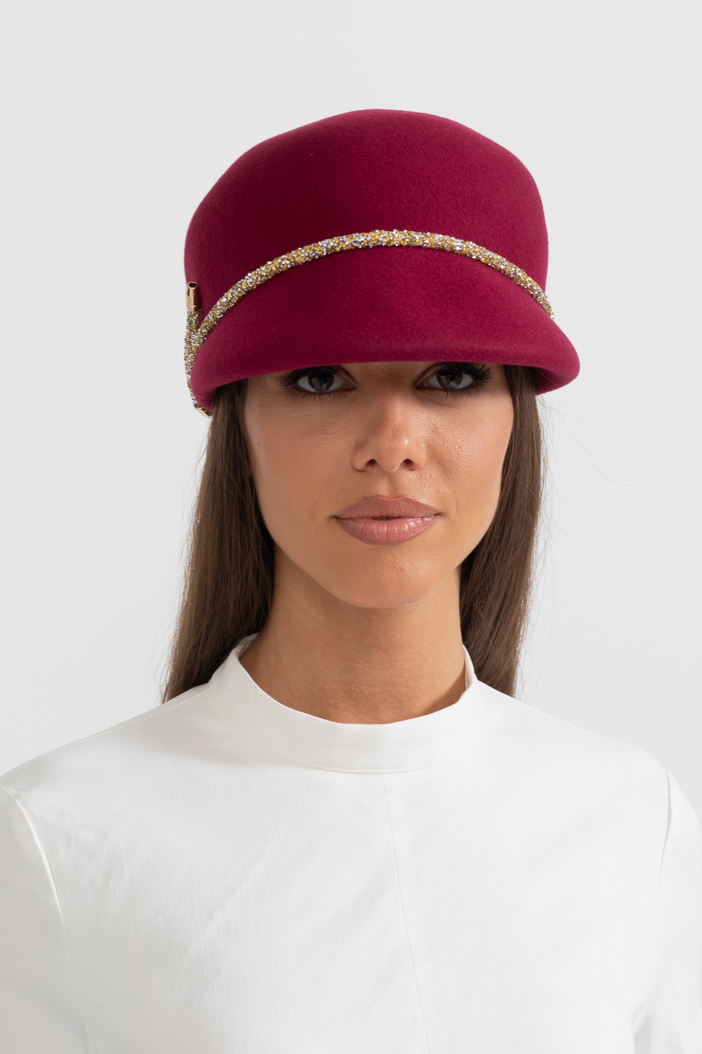 Short Brim Hat With Wrapped Detail - Burgundy