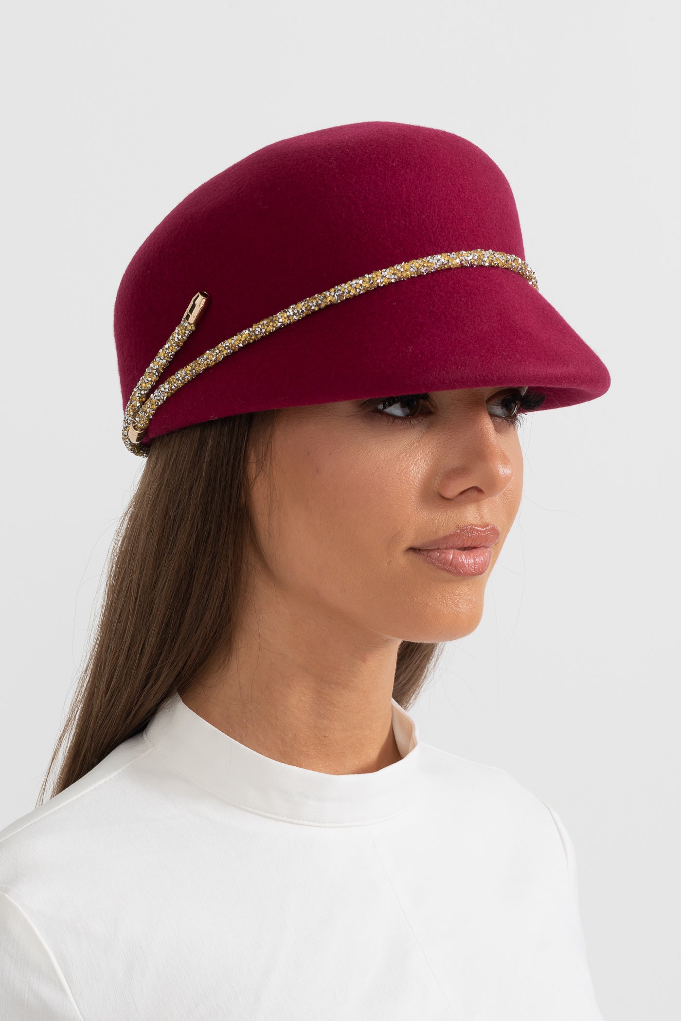 Short Brim Hat With Wrapped Detail - Burgundy