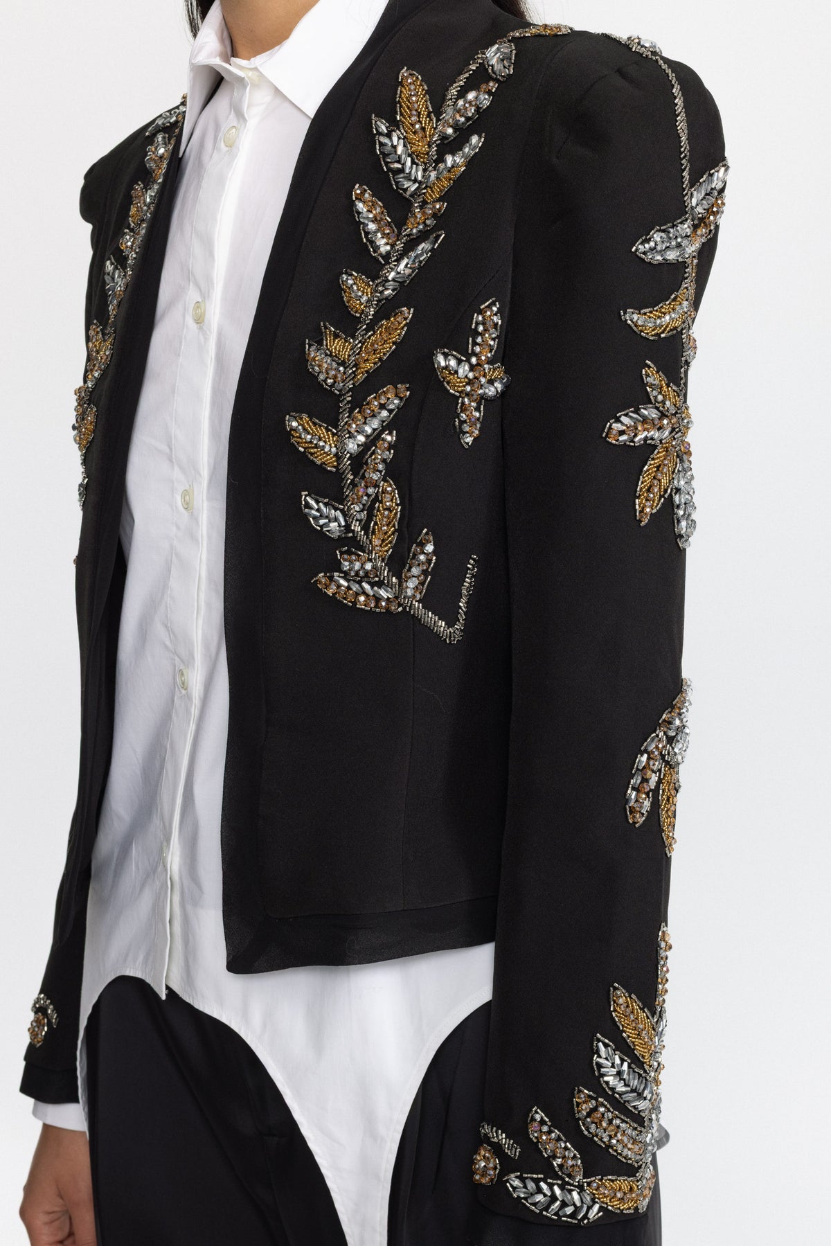 Embellished Laurel Cropped Blazer - Black