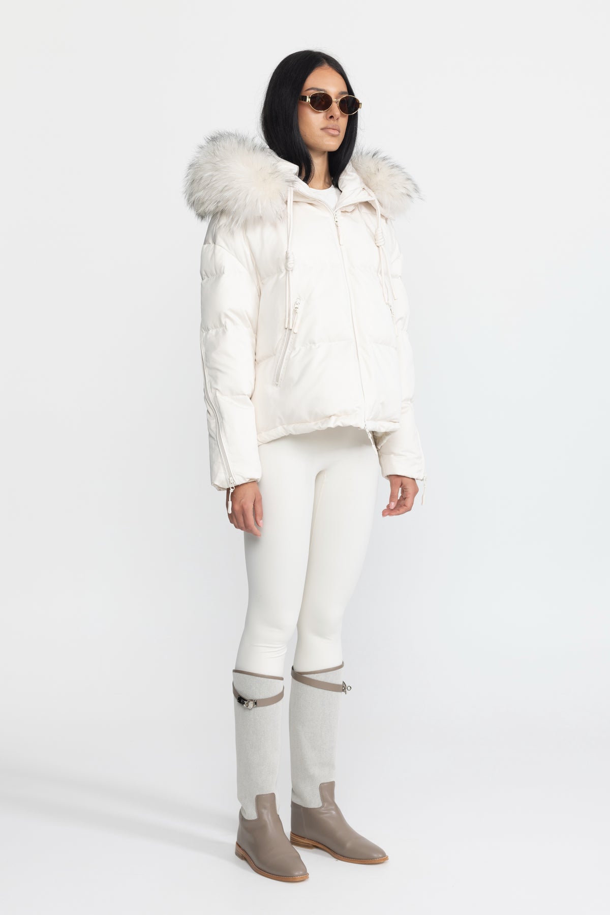 Raccoon Fur Hood Cropped Down Puffer Jacket - Ivoire