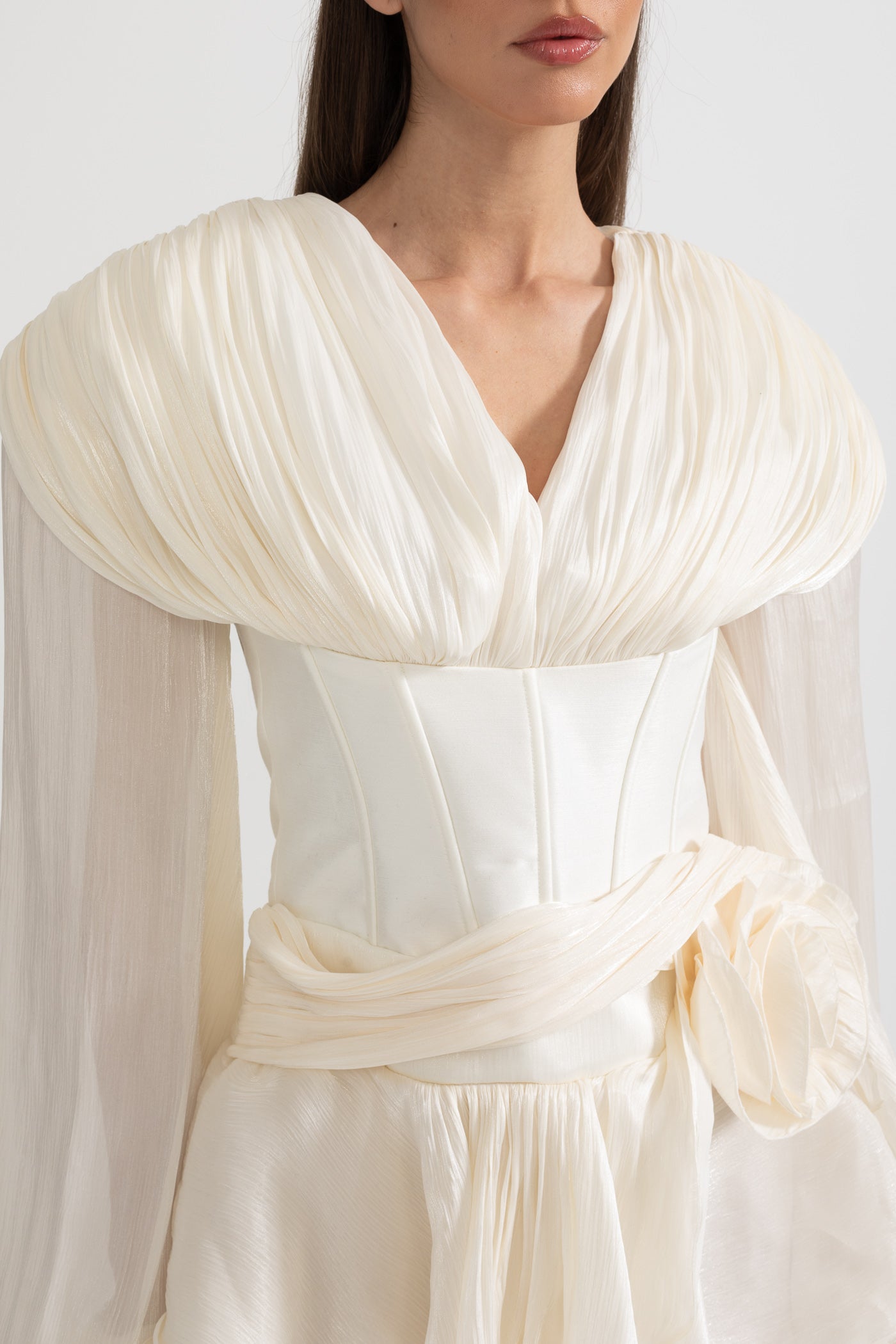 Elegant Dress With Corset-Style Bodice, Layered Ruffle Hem And Puffed Sleeves - White