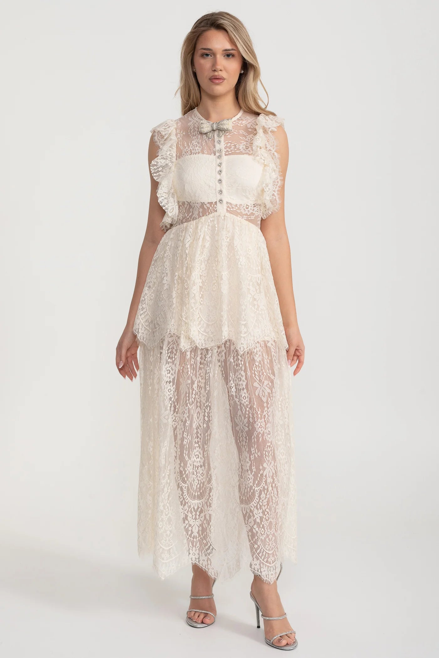 Elegant Vintage-Inspired Lace Dress With Ruffled Details And Layered Skirt  - Ivoire