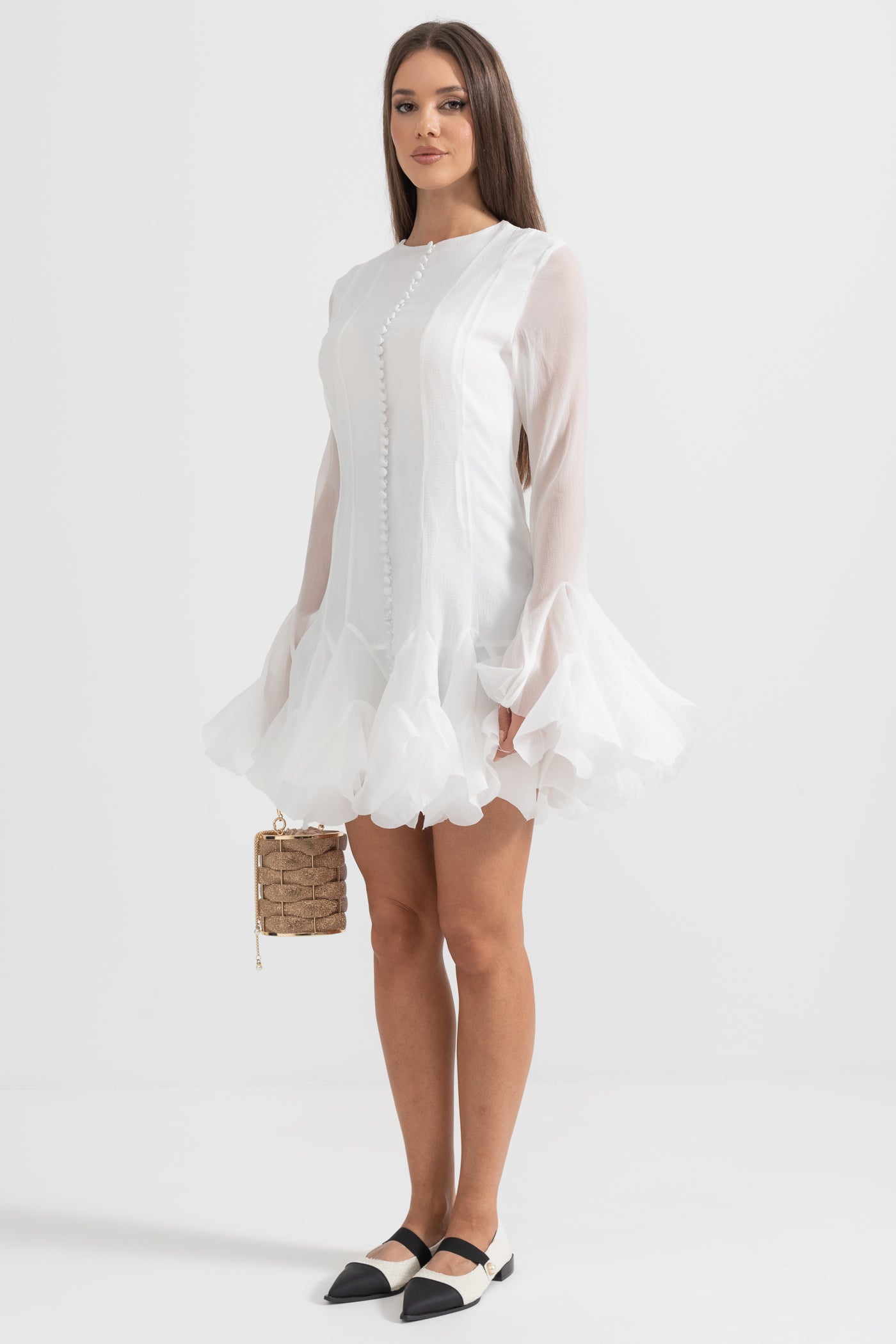 Elegant Silhouette Dress With Flared Sleeves And Hemline - White