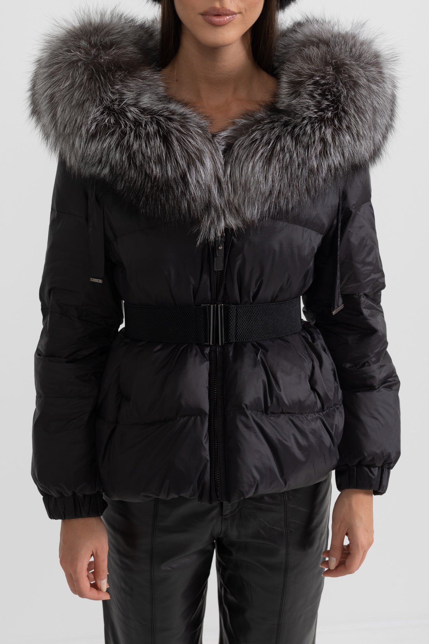 Puffer Jacket With Waistbelt And Gray Fox Fur-Lined Hood - Black