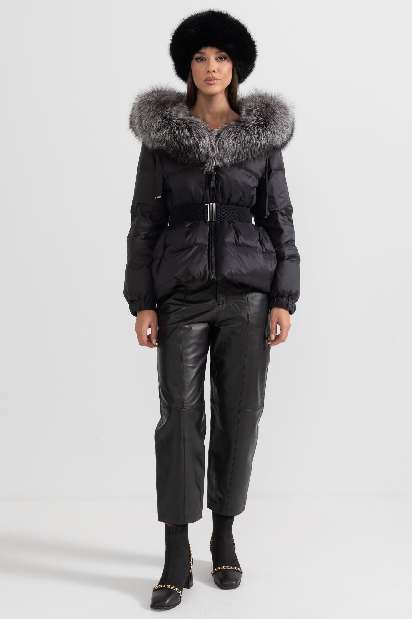 Puffer Jacket With Waistbelt And Gray Fox Fur-Lined Hood - Black