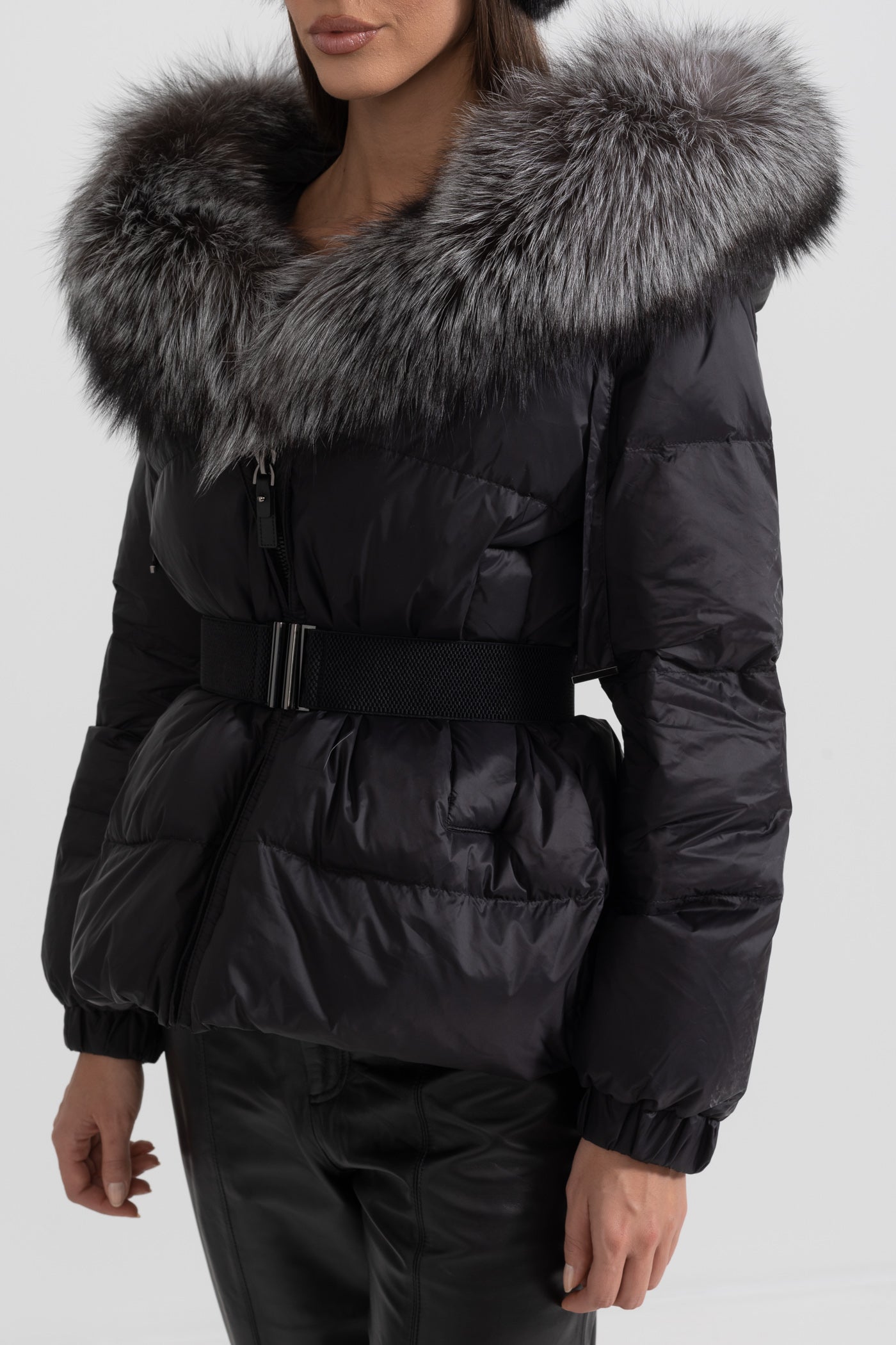 Puffer Jacket With Waistbelt And Gray Fox Fur-Lined Hood - Black