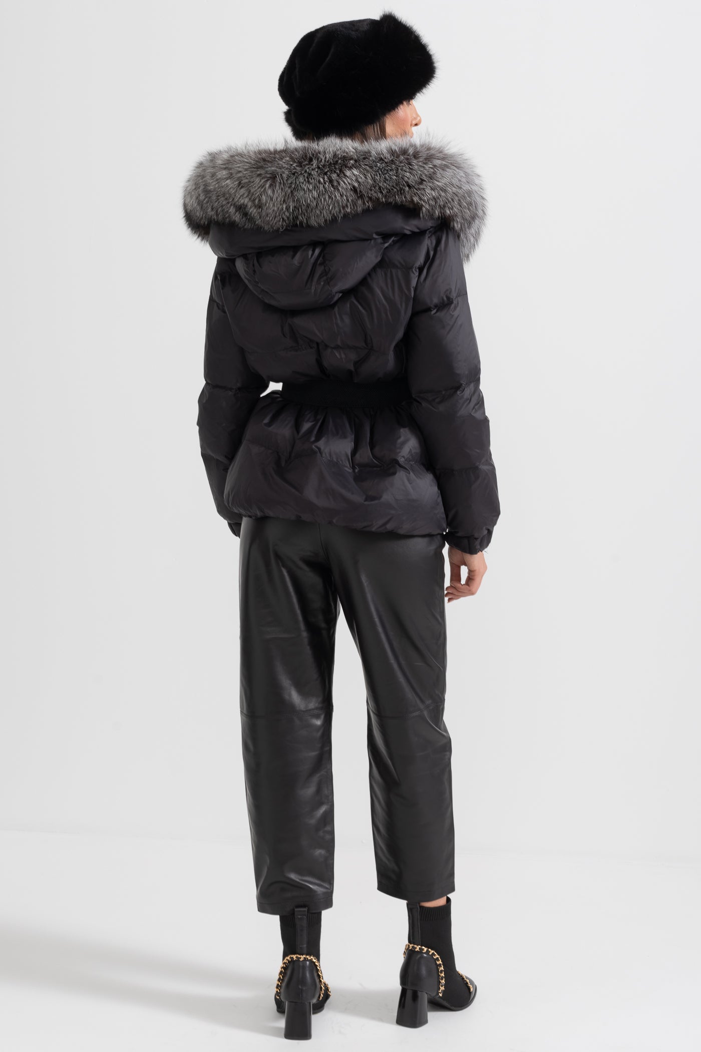 Puffer Jacket With Waistbelt And Gray Fox Fur-Lined Hood - Black