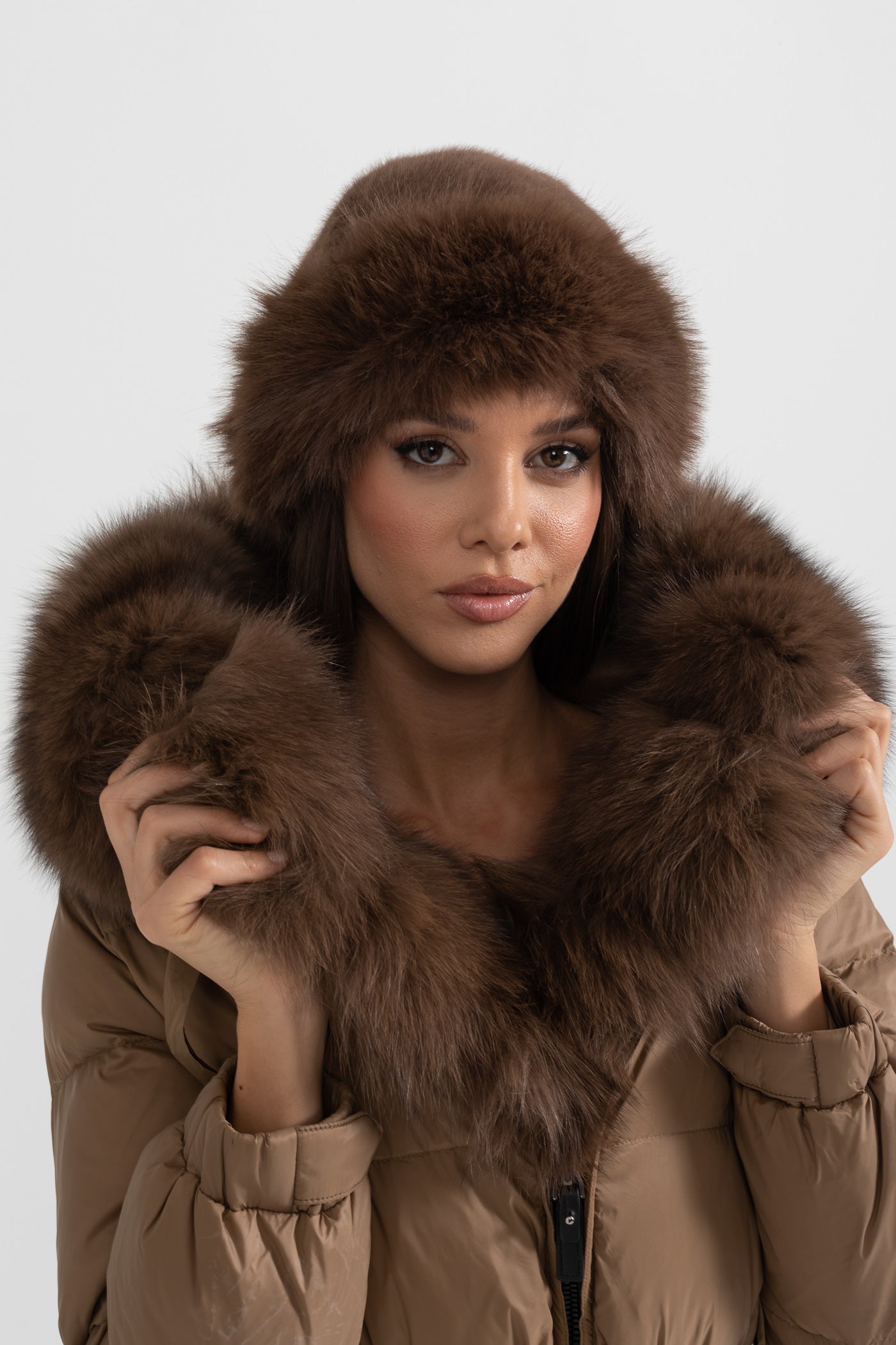 Bass brown puffer cheapest jacket, faux fur lined hood, L