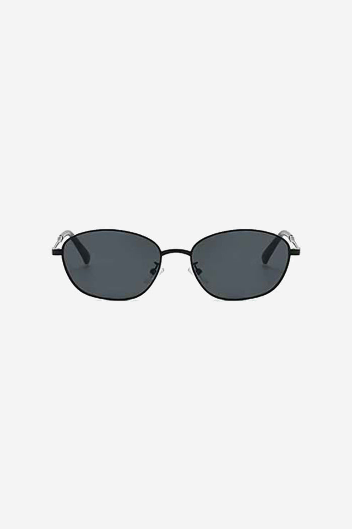 Slim Oval Sunglasses with Lightweight Metal Frame – Black