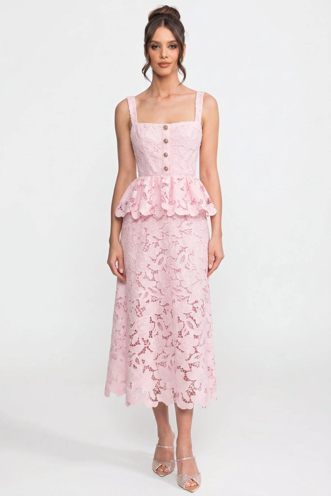 Sleeveless Lace Peplum Dress With Midi Skirt And Golden Buttons - Pink