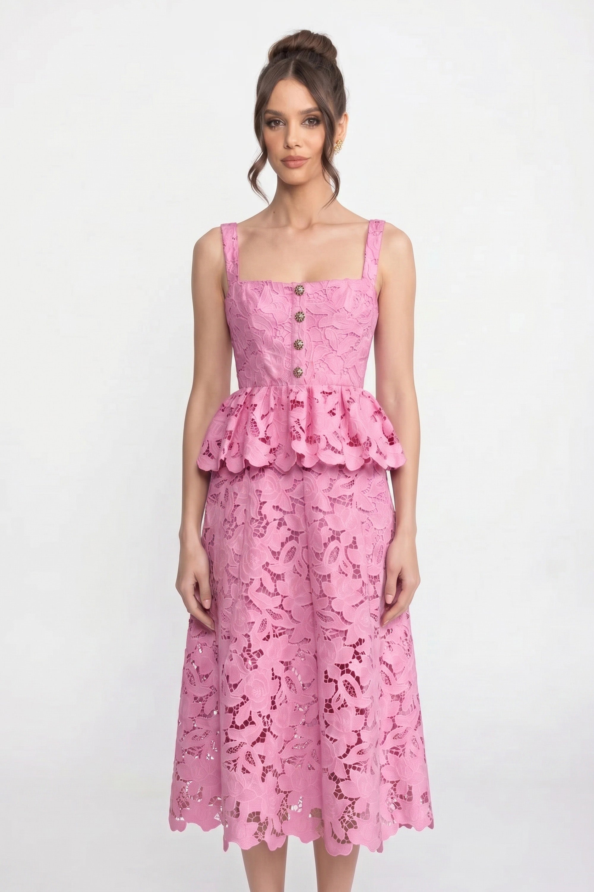Sleeveless Lace Peplum Dress With Midi Skirt And Golden Buttons - Pink