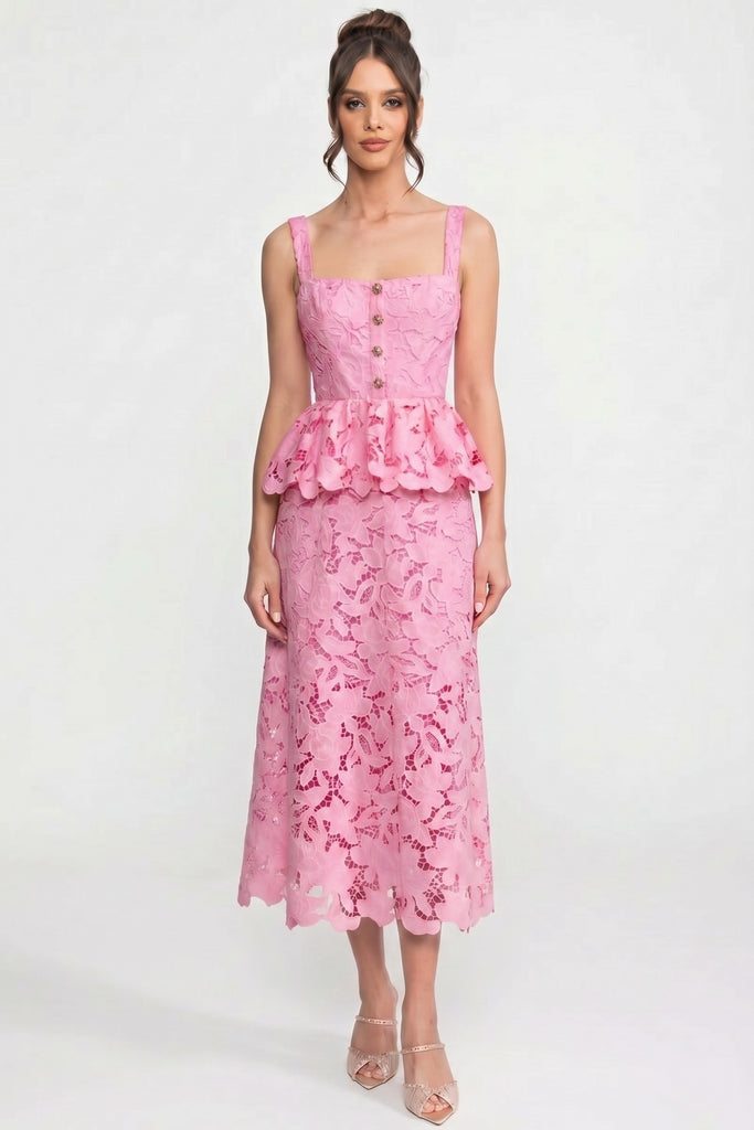 Sleeveless Lace Peplum Dress With Midi Skirt And Golden Buttons - Pink