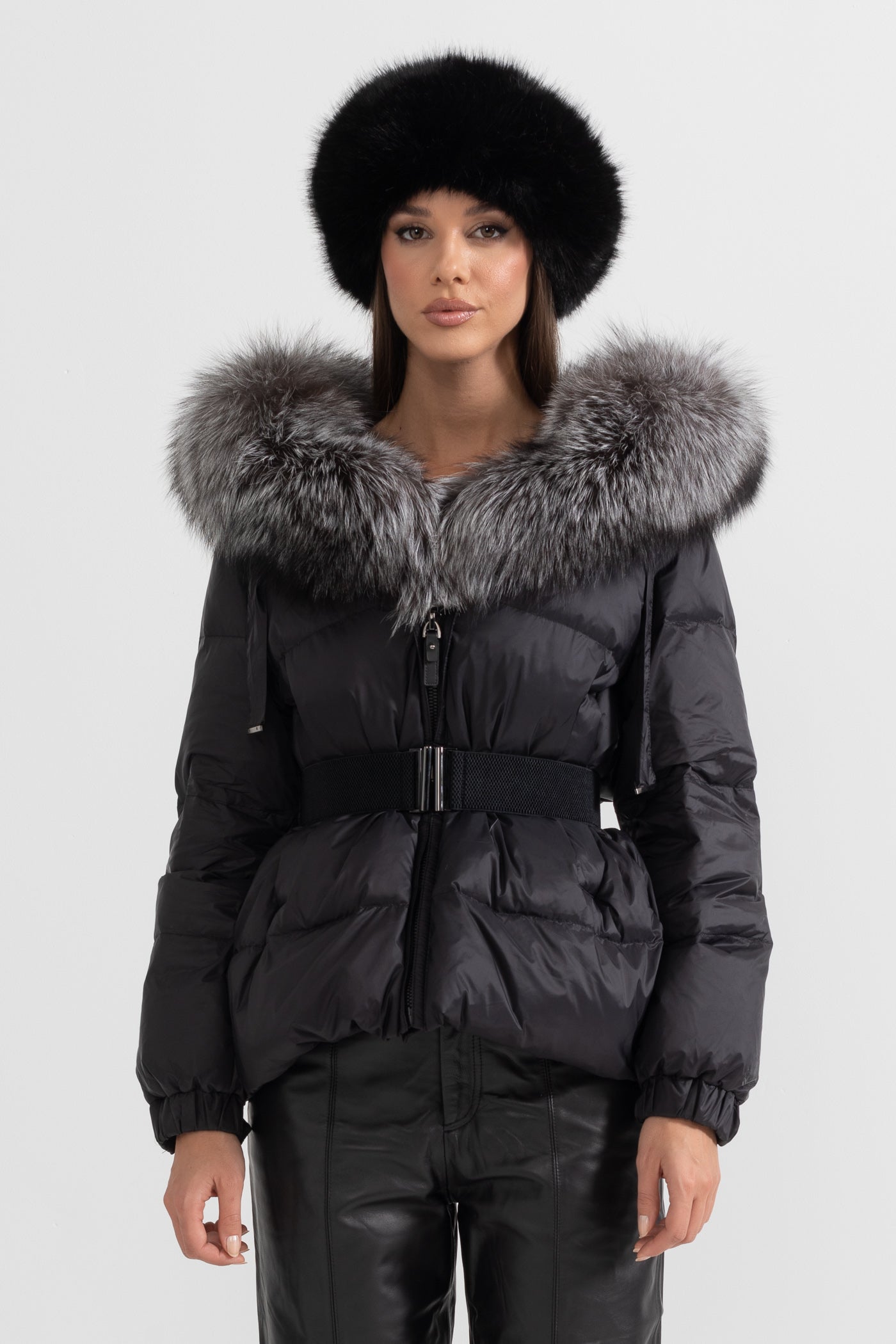 Puffer Jacket With Waistbelt And Gray Fox Fur-Lined Hood - Black