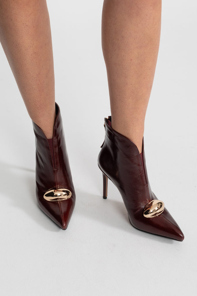 Leather Pointed-Toe Ankle Boots with Gold Buckle Detail – Burgundy
