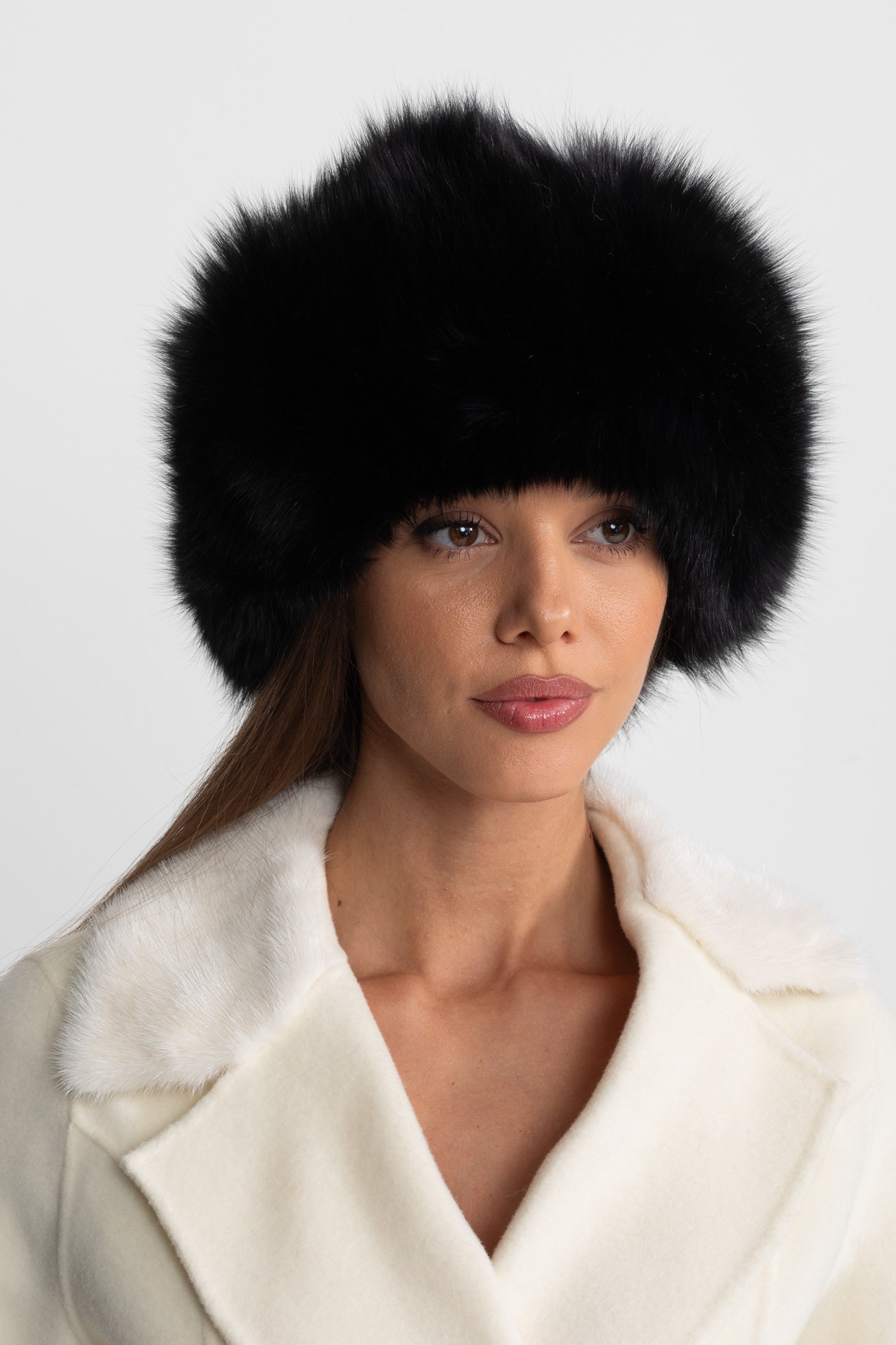 Fur Trimmed Hat With Pom-Pom Ties – Black