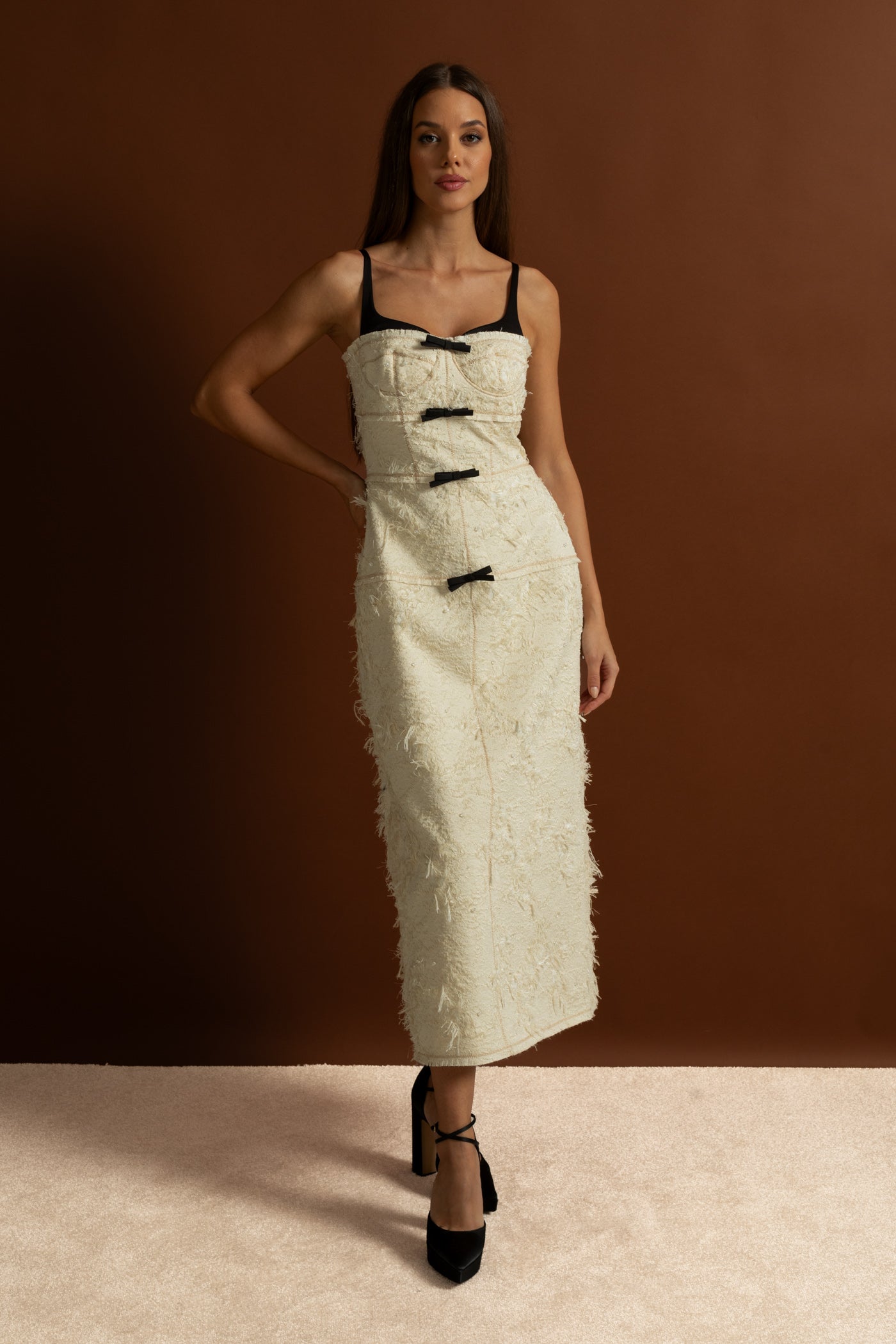 Textured Tweed Midi Dress With Contrast Straps and Bow Detailing – Ivoire