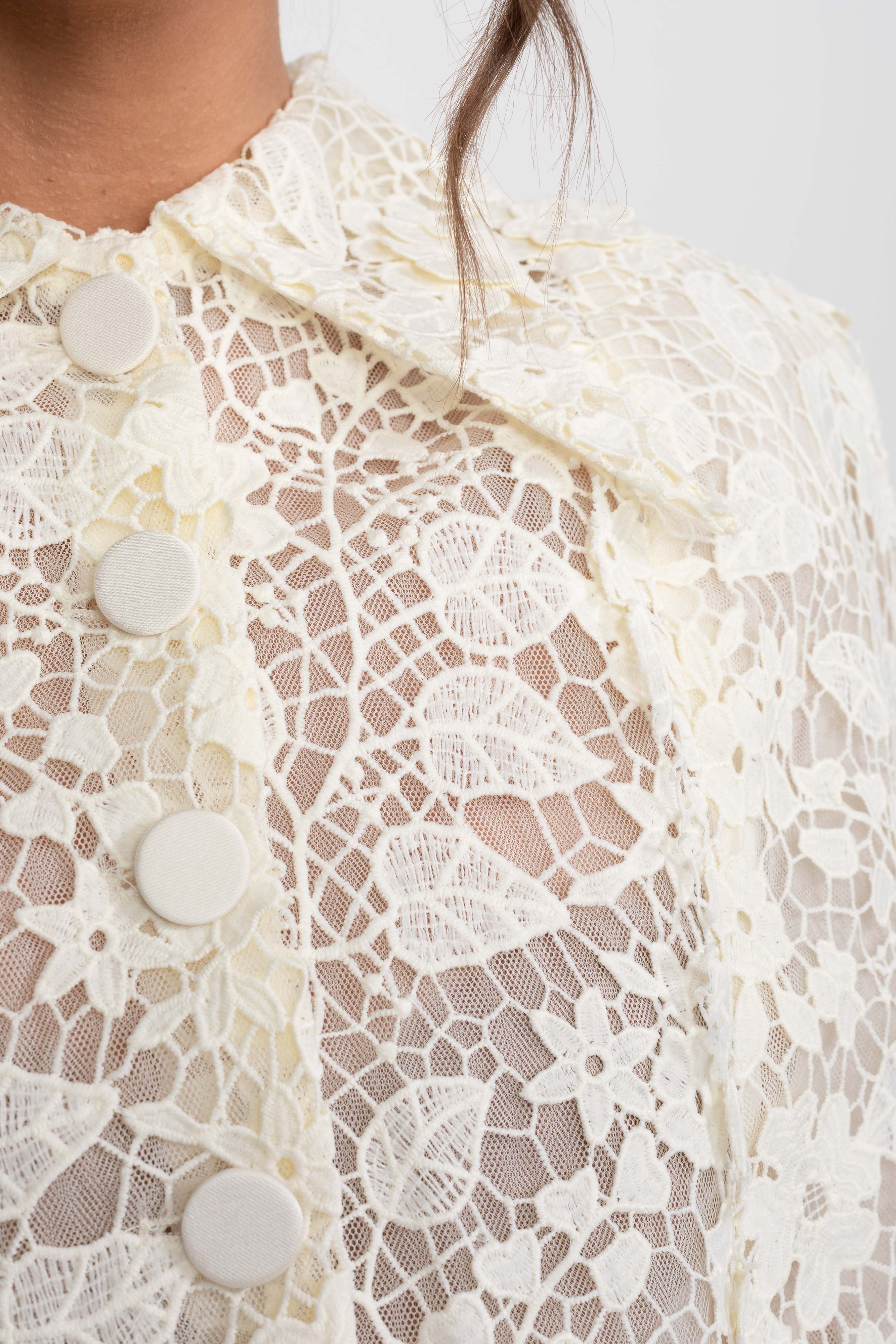 Lace Co-Ord Set With Button Cape And Bow Mini Skirt - Ivoire