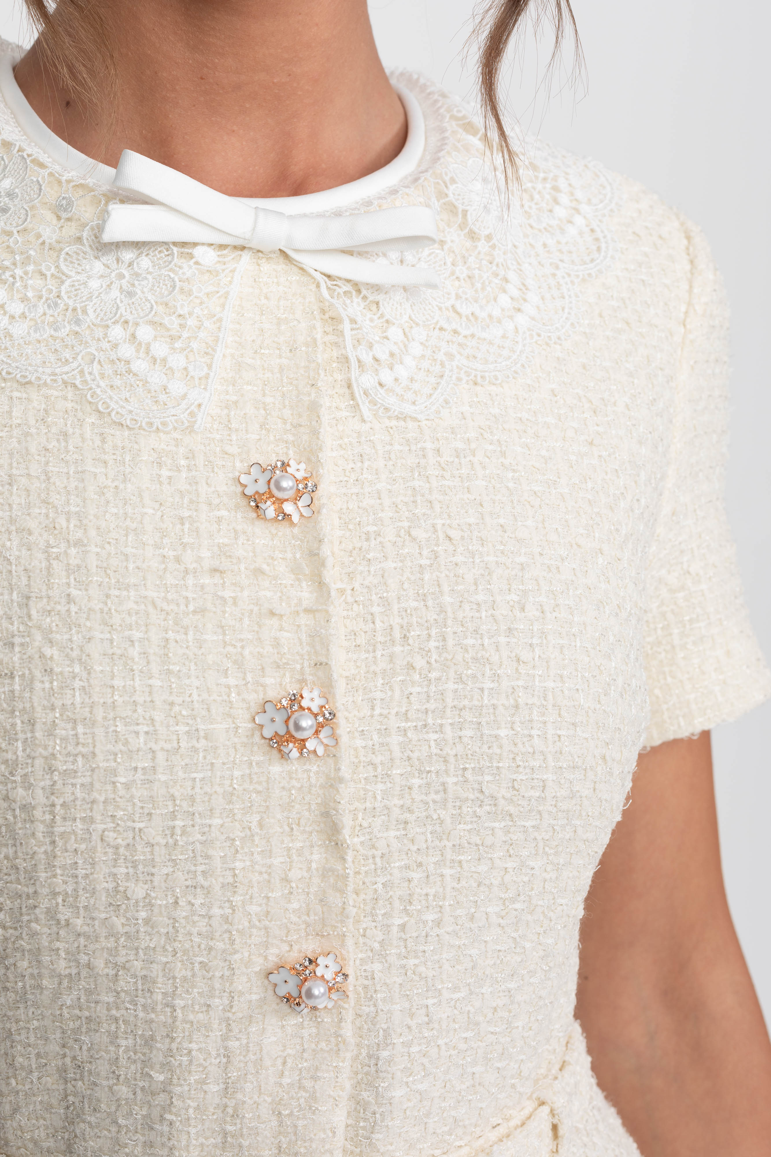 Pearl Button Tweed Shift Dress With Belted Waist - Ivoire