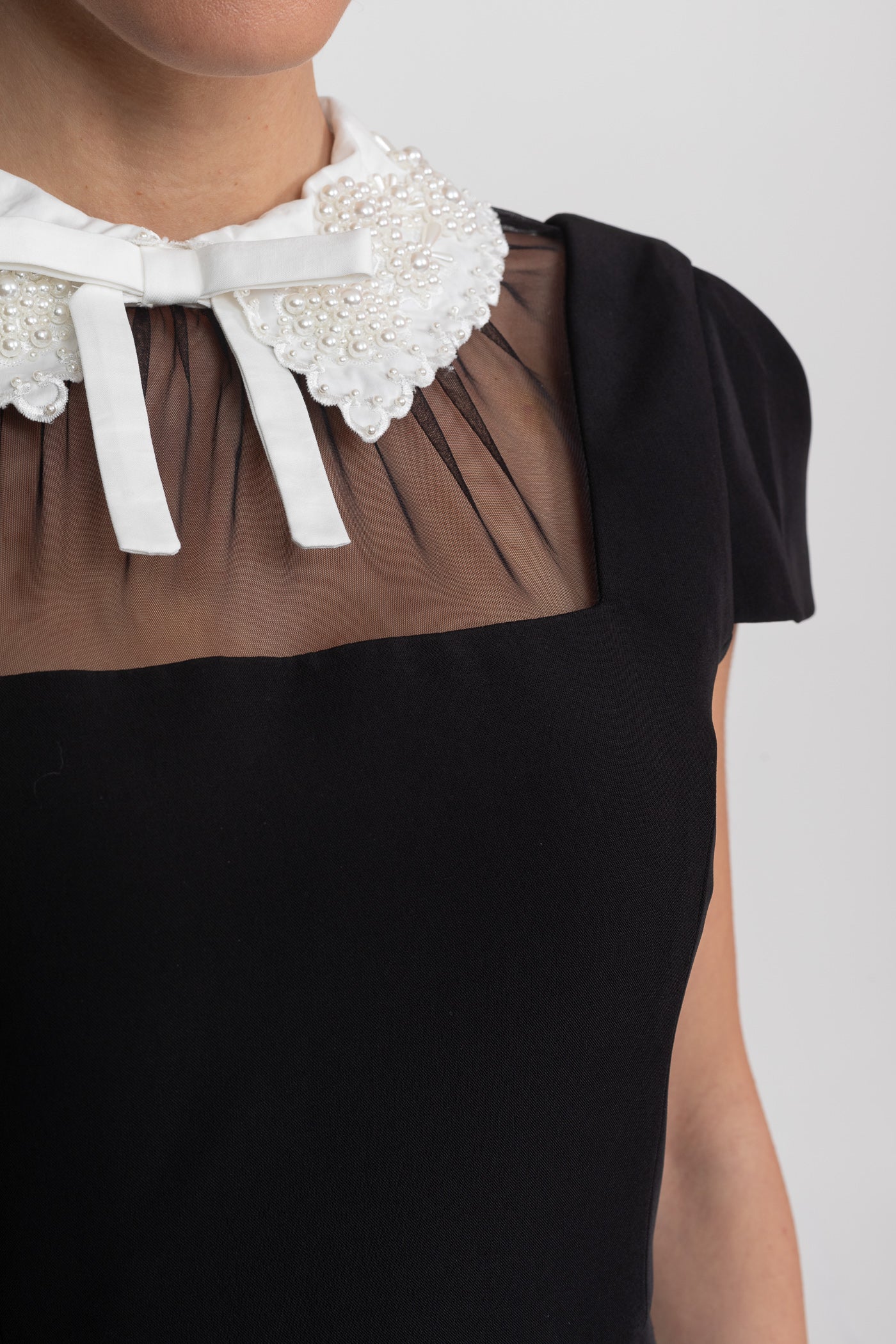 Cap Sleeve Midi Dress With Lace Collar Tie Detail - Black