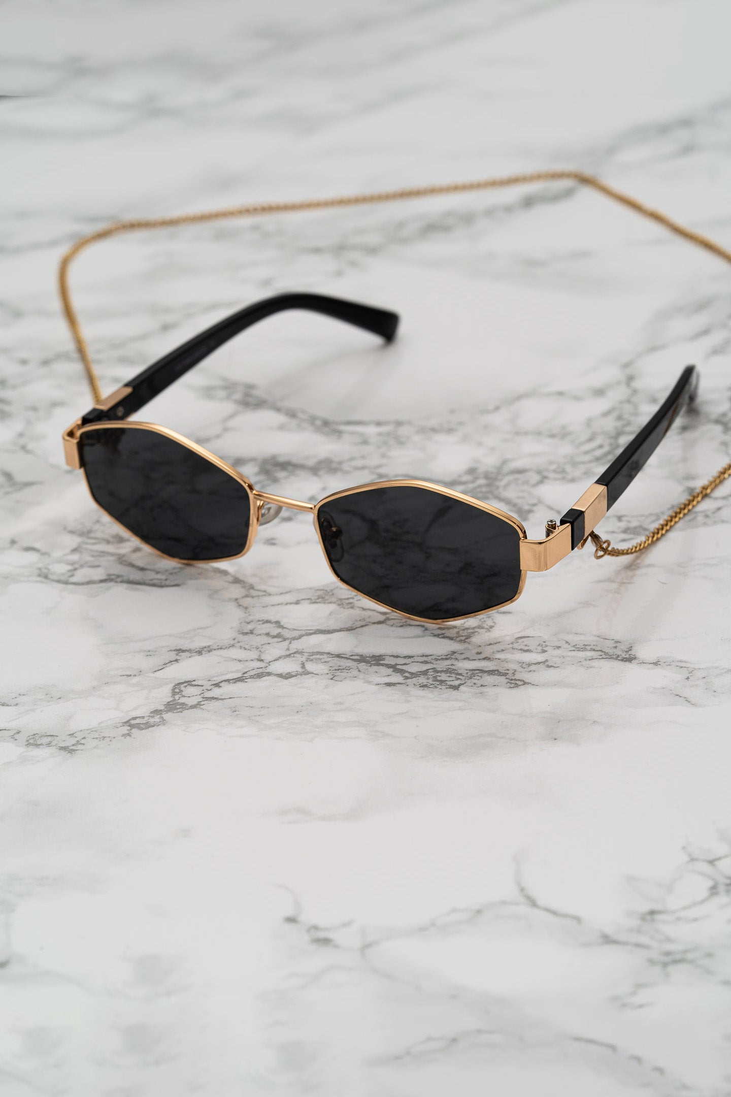 Hexagonal Sunglasses with Detachable Chain - Black